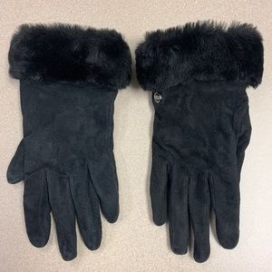 Women’s UGGs glove